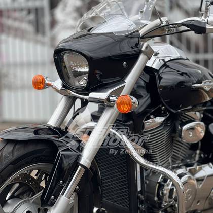 SUZUKI BOULEVARD M800 